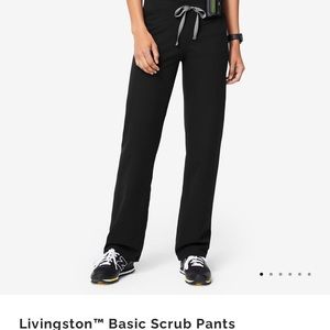 Black Figs scrub set